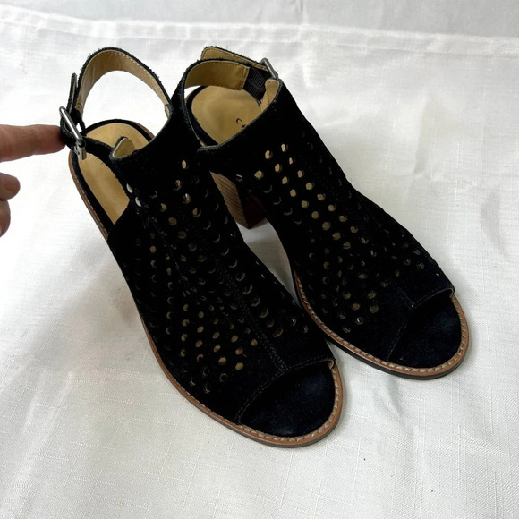 Chinese Laundry Peep Toe Perforated‎ Black Suede Block Heel Pump Size 7.5 - Picture 7 of 10